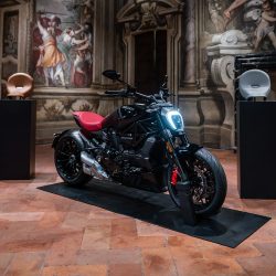 Ducati XDiavel Nera Poltrona Frau Milano