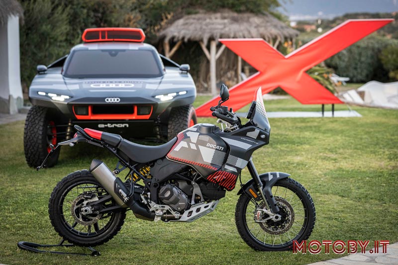 Ducati DesertX e Audi RS Q e-tron