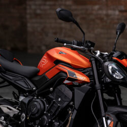 Triumph Street Triple 746 R