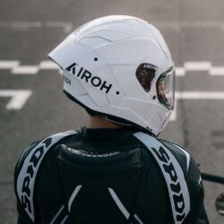 Casco Airoh GP 800 FIM Racing #1